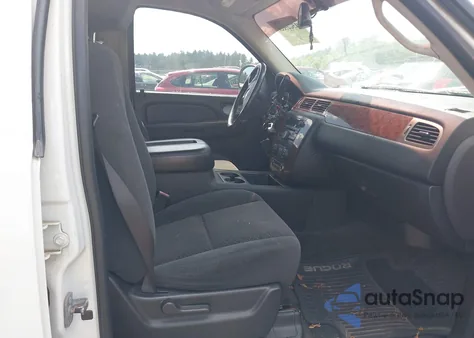 2007 Chevrolet Tahoe Lt z USA, uszkodzony, nr VIN 1GNFK13077J173760